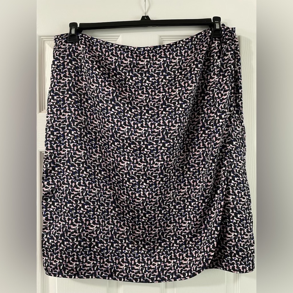 Liz Claiborne Asymmetrical Black and Pink Skirt